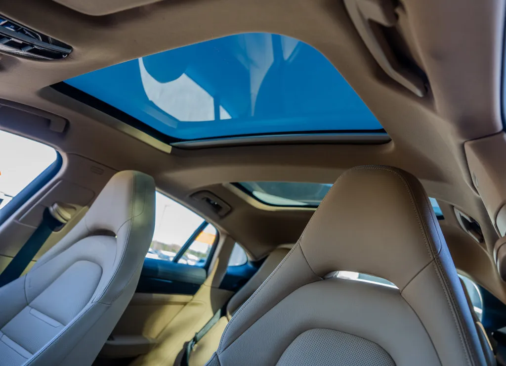 Porsche Panamera photo 17