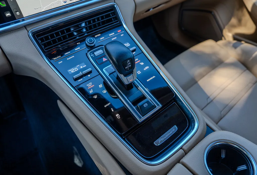 Porsche Panamera photo 12