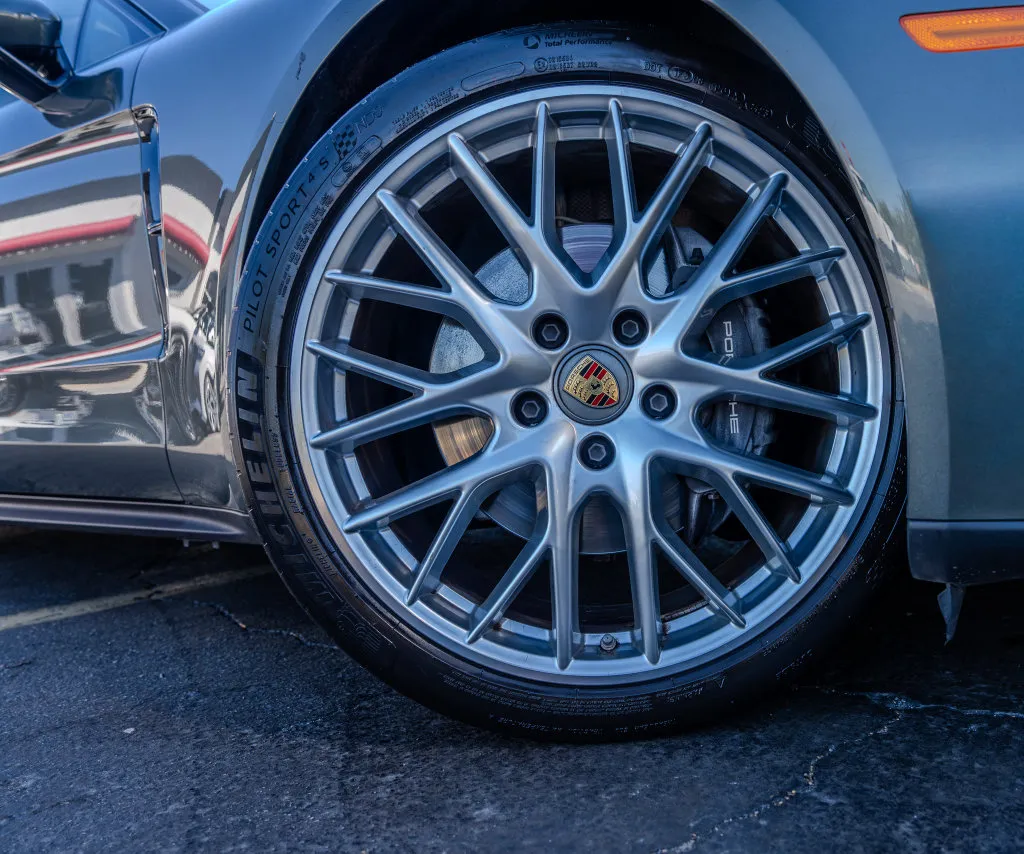 Porsche Panamera photo 28