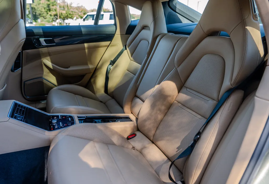 Porsche Panamera photo 19