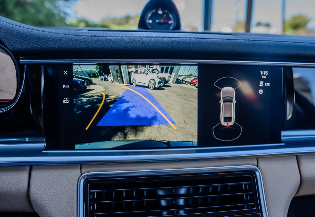 Porsche Panamera photo 11