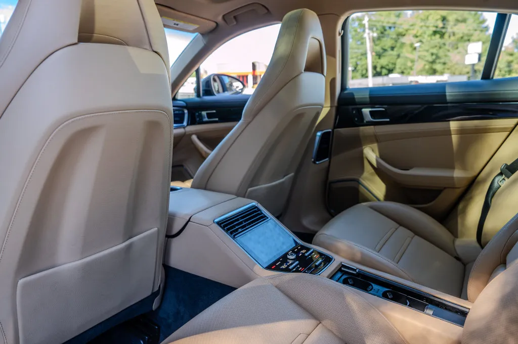 Porsche Panamera photo 20