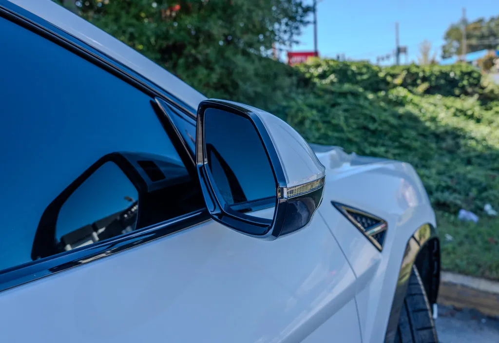 Lamborghini URUS photo 31