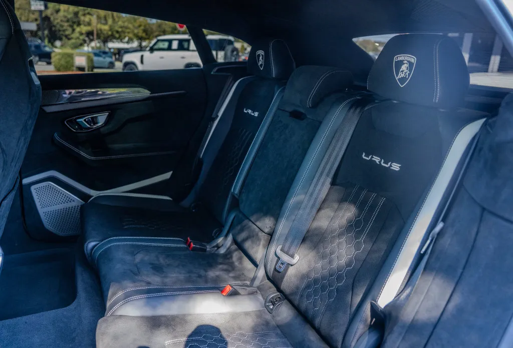 Lamborghini URUS photo 20