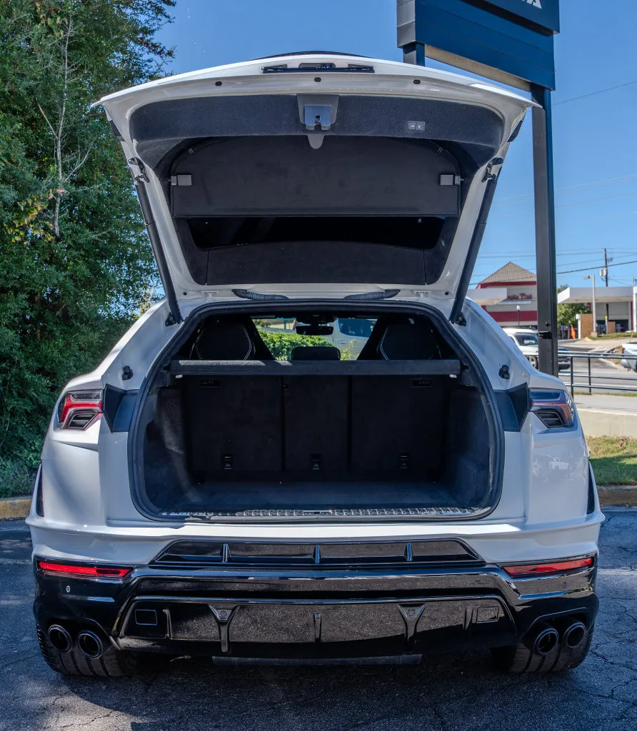 Lamborghini URUS photo 27