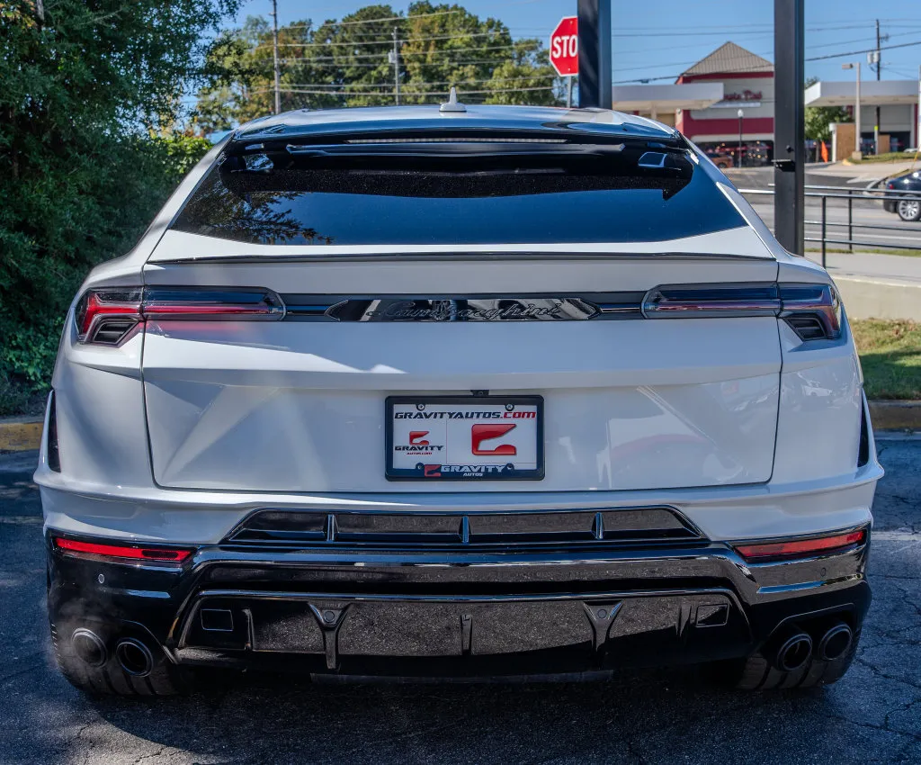 Lamborghini URUS photo 26