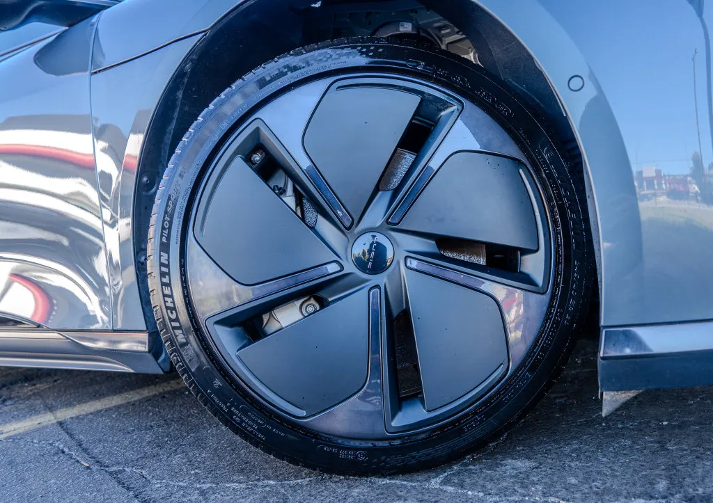 Lucid Air photo 30