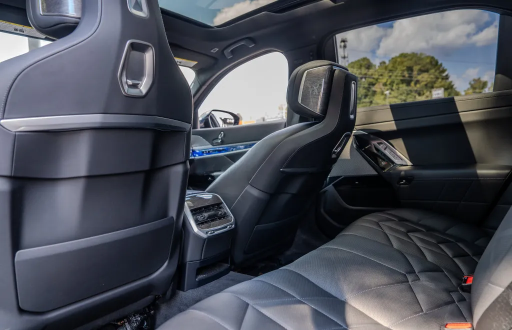 BMW 7 Series photo 20
