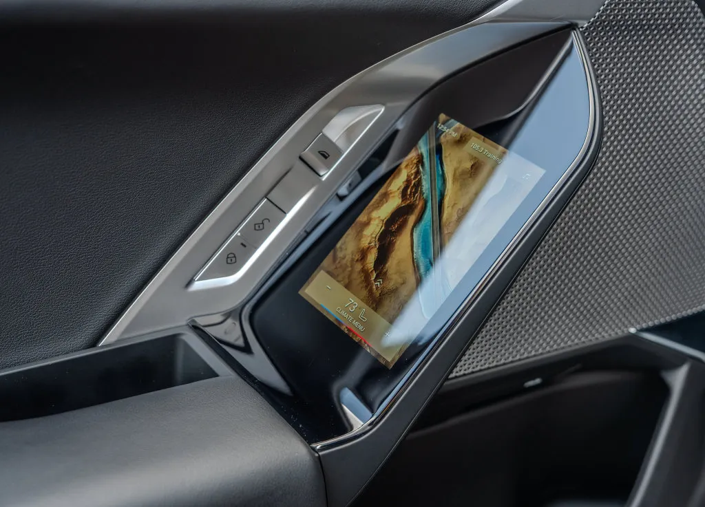 BMW 7 Series photo 21