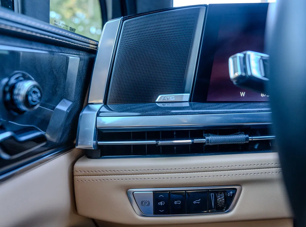 Cadillac Escalade IQ photo 8