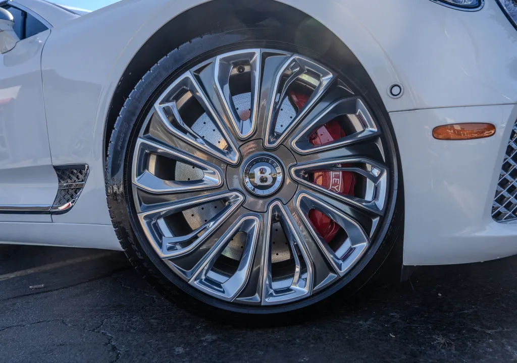Bentley Continental photo 32