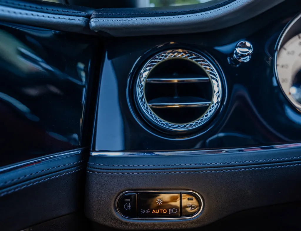 Bentley Continental photo 8