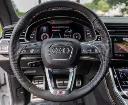 More photos of 2023 Audi SQ8 4.0T Prestige at Gravity Autos Atlanta, GA