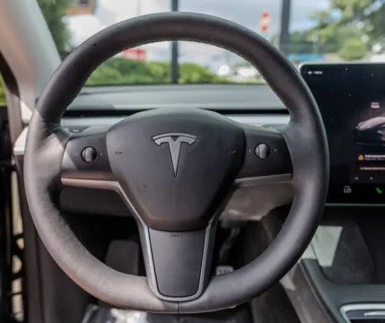 More photos of 2022 Tesla Model Y Performance at Gravity Autos Atlanta, GA