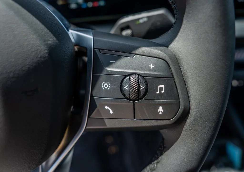 2025 BMW 2 Series 228 - Photo 7