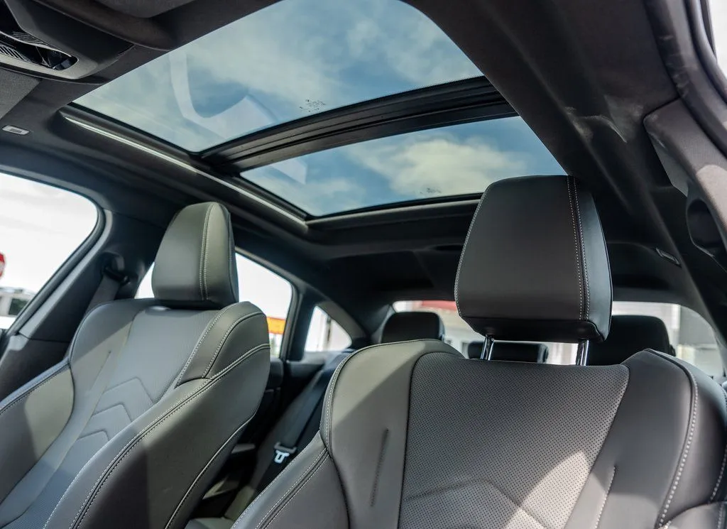 2025 BMW 2 Series 228 - Photo 18