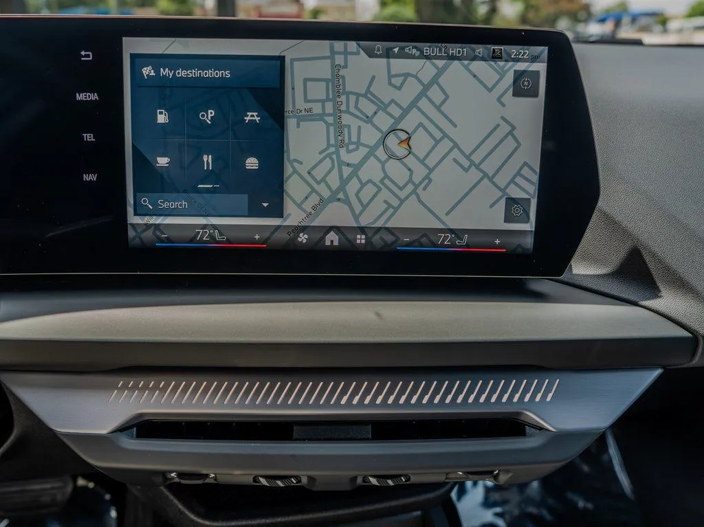 2025 BMW 2 Series 228 - Photo 10