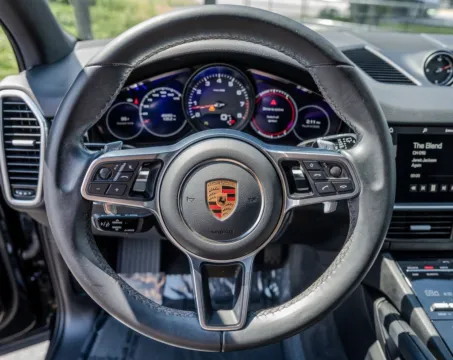 More photos of 2021 Porsche Cayenne at Gravity Autos Atlanta, GA