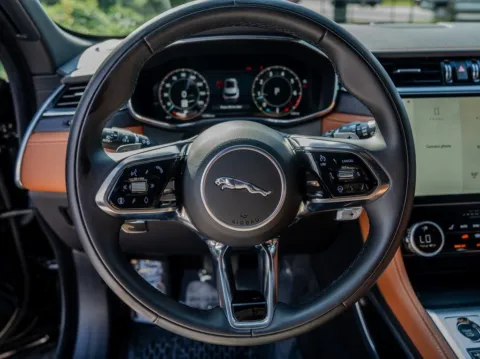 More photos of 2025 Jaguar F-PACE P250 at Gravity Autos Atlanta, GA