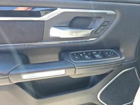 More photos of 2021 Ram 1500 Laramie at Lakeway Auto Sales, TN