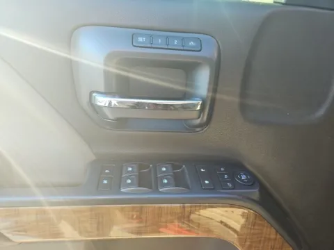 More photos of 2018 GMC Sierra 1500 SLT at Lakeway Auto Sales, TN