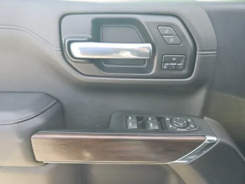 More photos of 2021 GMC Sierra 1500 SLT at Lakeway Auto Sales, TN