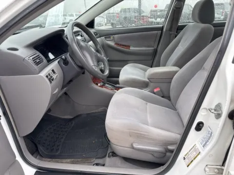 More photos of 2005 Toyota Corolla LE at Lakeway Auto Sales, TN