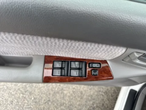 More photos of 2005 Toyota Corolla LE at Lakeway Auto Sales, TN