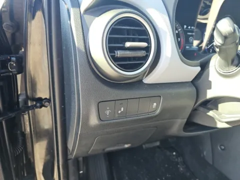 More photos of 2018 Hyundai Kona Limited at Lakeway Auto Sales, TN