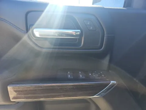 More photos of 2021 Chevrolet Silverado 1500 RST at Lakeway Auto Sales, TN