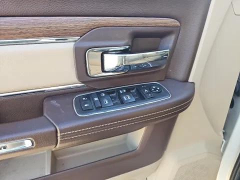 More photos of 2018 Ram 3500 Laramie at Lakeway Auto Sales, TN