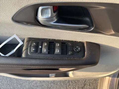 More photos of 2017 Chrysler Pacifica Touring at Lakeway Auto Sales, TN