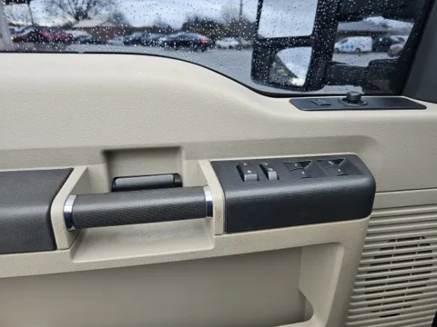 More photos of 2008 Ford F-450SD XLT at Lakeway Auto Sales, TN