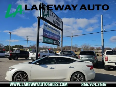 White 2017 Nissan Maxima Platinum for sale in Morristown, TN