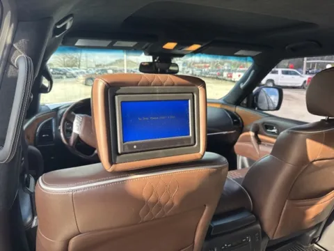 More photos of 2015 INFINITI QX80 Limited at Lakeway Auto Sales, TN