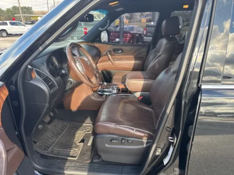 More photos of 2015 INFINITI QX80 Limited at Lakeway Auto Sales, TN