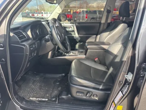 More photos of 2019 Toyota 4Runner Limited at Lakeway Auto Sales, TN