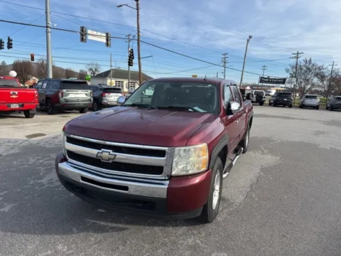 Photos of 2009 Chevrolet Silverado 1500 LT for sale in Morristown, TN at Lakeway Auto Sales
