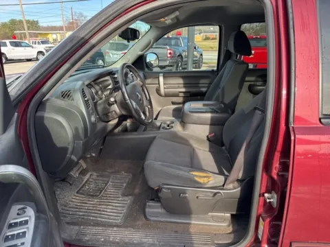 More photos of 2009 Chevrolet Silverado 1500 LT at Lakeway Auto Sales, TN