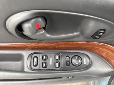 More photos of 2003 Buick LeSabre Custom at Lakeway Auto Sales, TN