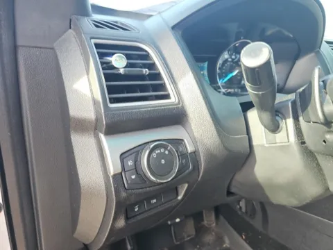 More photos of 2017 Ford Explorer XLT at Lakeway Auto Sales, TN