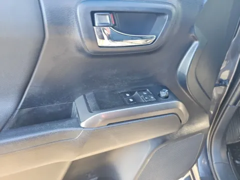 More photos of 2019 Toyota Tacoma TRD Off-Road at Lakeway Auto Sales, TN