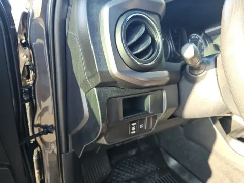 More photos of 2019 Toyota Tacoma TRD Off-Road at Lakeway Auto Sales, TN