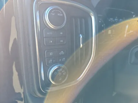 More photos of 2020 GMC Sierra 1500 AT4 at Lakeway Auto Sales, TN