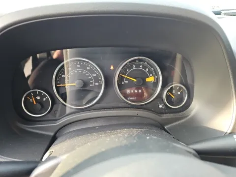 More photos of 2014 Jeep Compass Latitude at Lakeway Auto Sales, TN