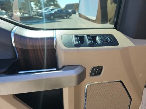 More photos of 2015 Ford F-150 Lariat at Lakeway Auto Sales, TN