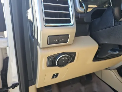 More photos of 2015 Ford F-150 Lariat at Lakeway Auto Sales, TN