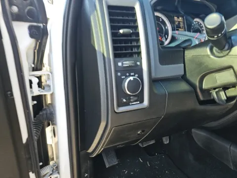 More photos of 2018 Ram 3500 Tradesman at Lakeway Auto Sales, TN