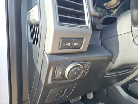 More photos of 2018 Ford F-150 Raptor at Lakeway Auto Sales, TN