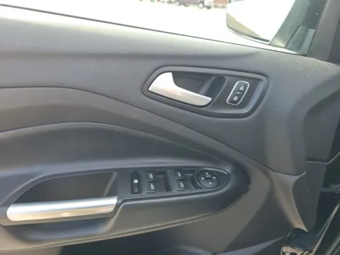 More photos of 2018 Ford Escape SE at Lakeway Auto Sales, TN